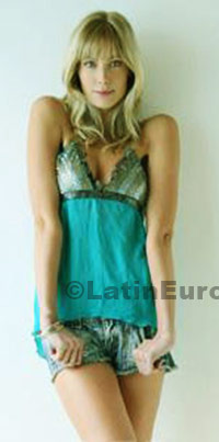 Date this passionate Brazil girl Loirinha from Rio de Janeiro B485