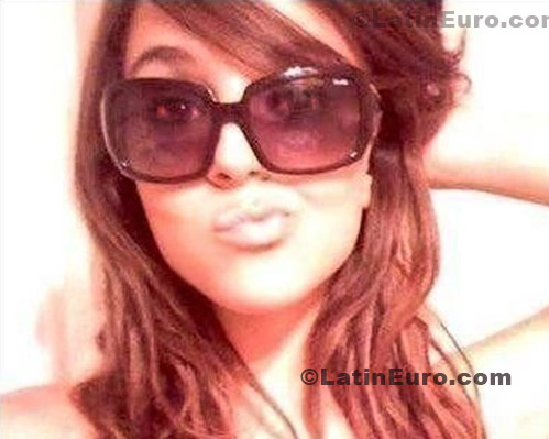 Date this charming Brazil girl Juliele-Brazili from Shego B488