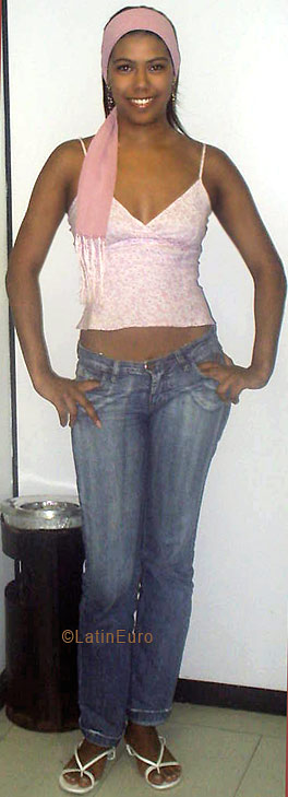 Date this stunning Brazil girl Ana from RIO DE JANEIRO B5393