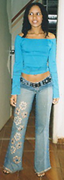 Date this good-looking Brazil girl Clara from GOIANIA B5461