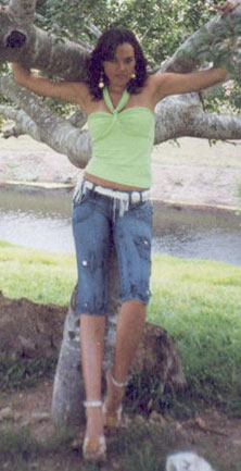 Date this fun Brazil girl Cristiane from SALVADOR B5656