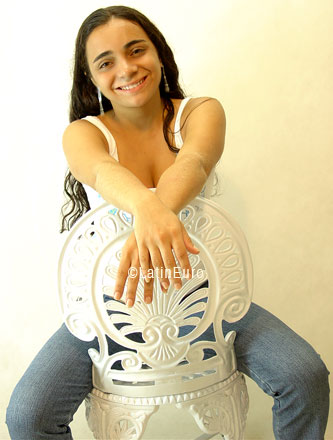 Date this exotic Brazil girl Jessica from SANTOS B5695
