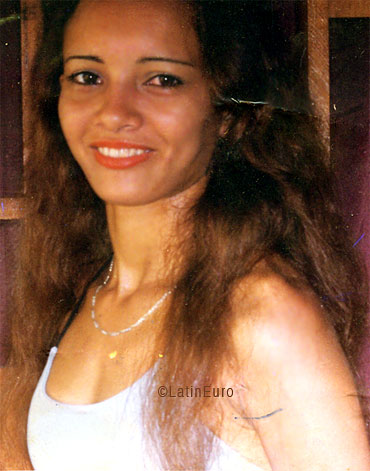 Date this hard body Brazil girl Fabiana from MARABA B5698