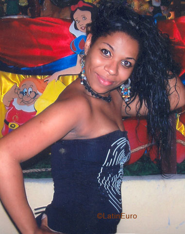 Date this nice looking Brazil girl Tatiana from  B5738