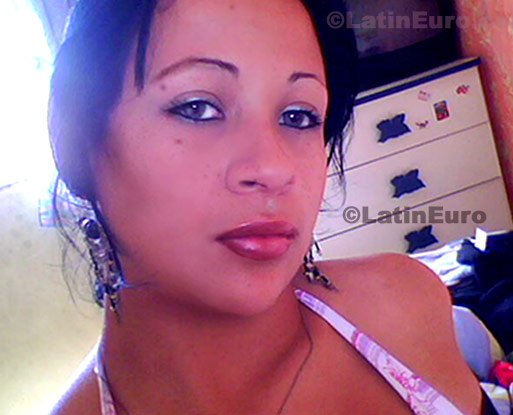 Date this foxy Brazil girl Karina from Sorocaba B59