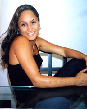 Date this nice looking Brazil girl Wanessa from MACEIO B6279