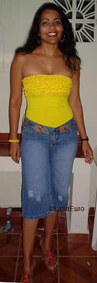 Date this stunning Brazil girl Roberta from NAVEGANTES B6516