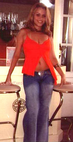 Date this sensual Brazil girl Daniela from GOIANIA B3356