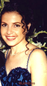 Date this attractive Brazil girl Priscilla from CURITIBA B6623