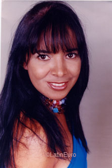 Date this attractive Brazil girl Ana from MONTES CLAROS B6634