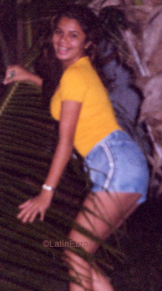 Date this charming Brazil girl Kelly from JARDIM B6642