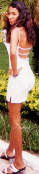 Date this attractive Brazil girl Laudiceia from JARDIM B6736