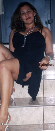 Date this beautiful Brazil girl Shely from GOIANIA B6771