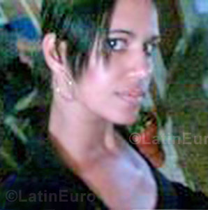 Date this hot Brazil girl Debora from Salvador B678