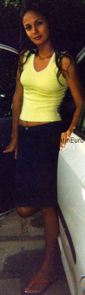 Date this nice looking Brazil girl Helenice from SALVADOR B7025