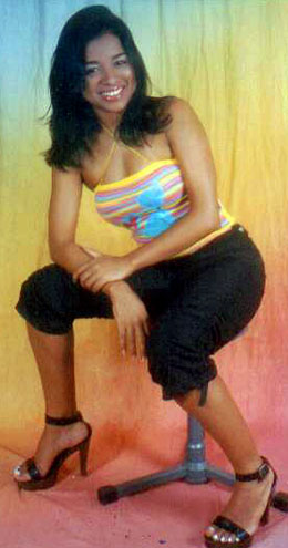 Date this happy Brazil girl Dayana from IMPERATRIZ B7074