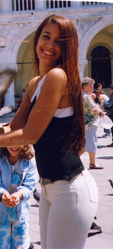 Date this passionate Brazil girl Sabrina from RIO DE JANEIRO B7287