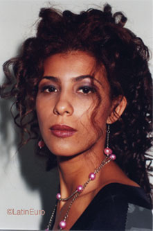 Date this gorgeous Brazil girl Elizete from ITARARE B7512