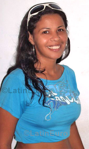 Date this georgeous Brazil girl Yasmin from Natal B752