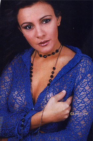 Date this good-looking Brazil girl Luciana from NOVO HAMBURGO B7610