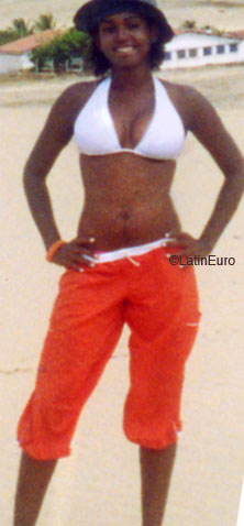 Date this tall Brazil girl Ricassia from RECIFE B7748