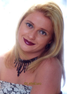 Date this foxy Brazil girl Eloisa from SUMARE B7902