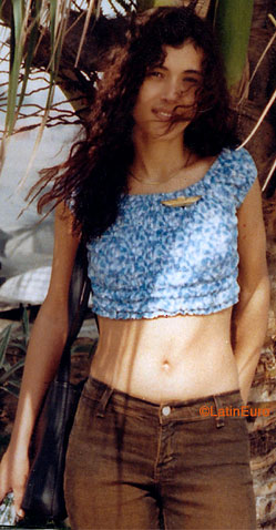 Date this foxy Brazil girl Rozzana from RIO DE JANEIRO B8075