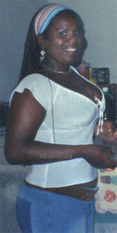 Date this delightful Brazil girl Fabiana from RIO DE JANEIRO B8190