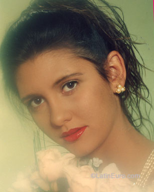 Date this sultry Brazil girl Linara from BRASILIA B8244