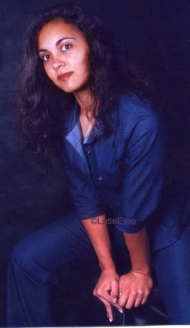 Date this fun Brazil girl Geisa from SACRAMENTO B8272