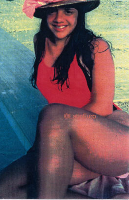 Date this georgeous Brazil girl Claudine from SAO PAULO B8376
