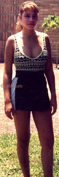 Date this fun Brazil girl Anna from MACEIO B8468
