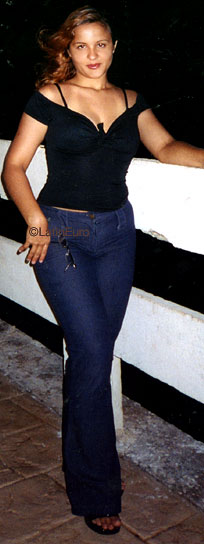 Date this nice looking Brazil girl Eliziane from SAO LUIS B8470