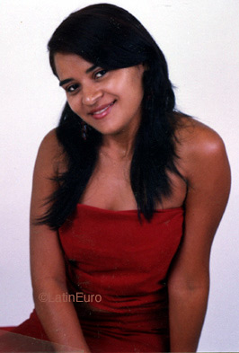 Date this exotic Brazil girl Holizangela from  B8602