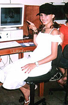 Date this sultry Brazil girl Elizangela from MANAUS B8701