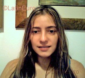 Date this happy Brazil girl Luna from Belem B891