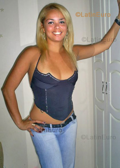 Date this georgeous Brazil girl Lyana from Rio de Janeiro B909