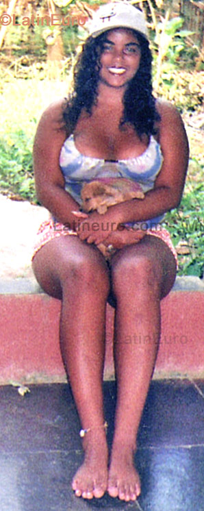 Date this hot Brazil girl Daniele from Caetanopolis B924