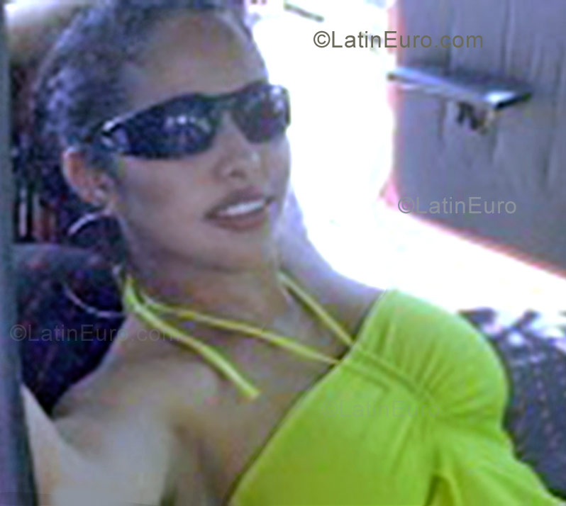 Date this foxy Brazil girl Karina from Boa Vista B959