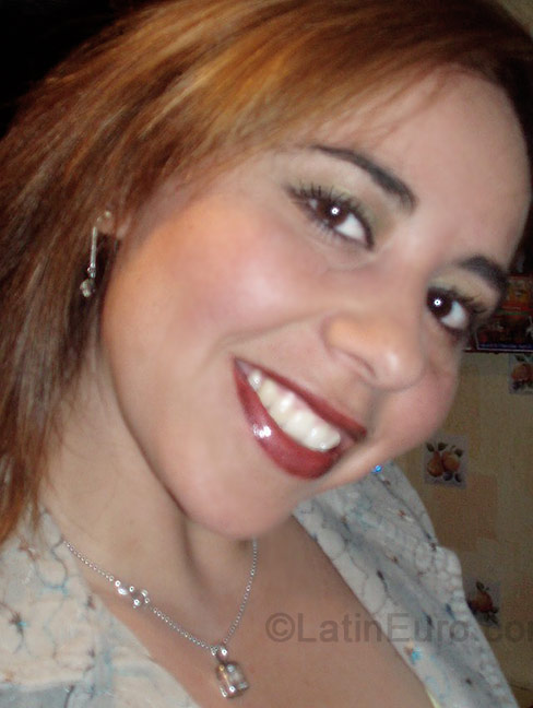 Date this gorgeous Colombia girl Ingrid from Bogota C7941