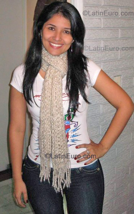 Date this lovely Colombia girl Silvia-Col from Barranquilla C7965