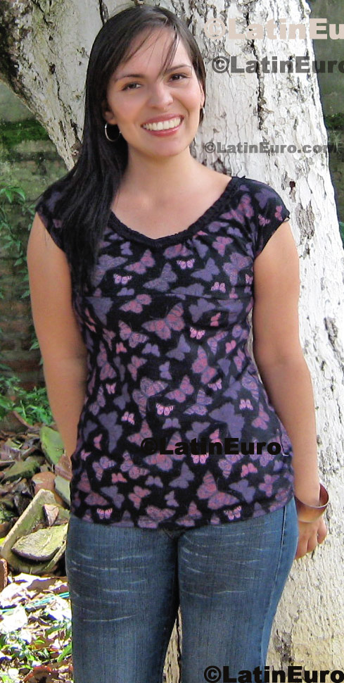 Date this beautiful Colombia girl Catalina from Bucaramanga C8162