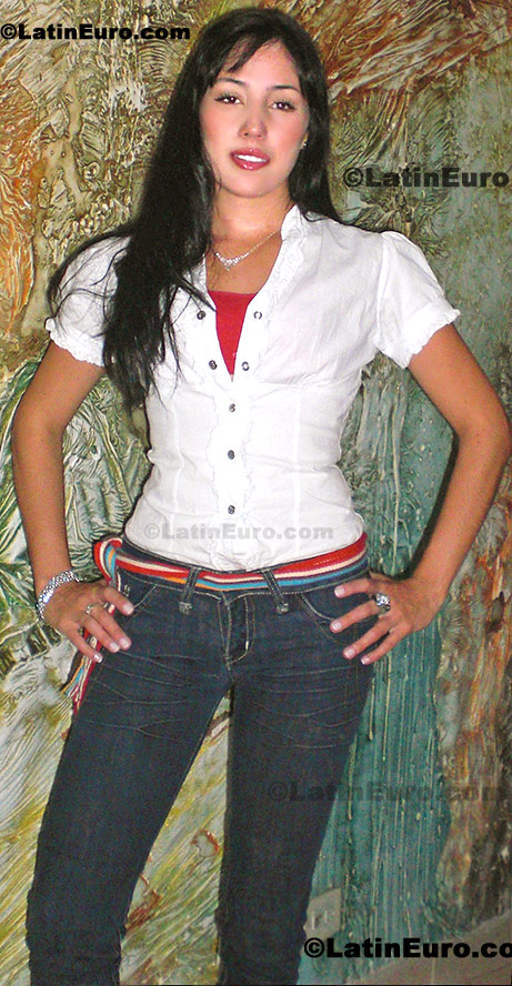 Date this good-looking Colombia girl Ana from Medellin C8234