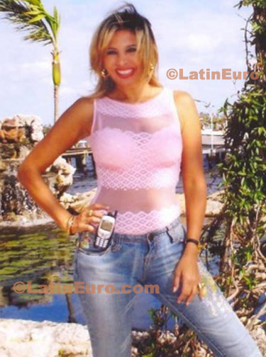 Date this funny Colombia girl Francia from Cali C8293