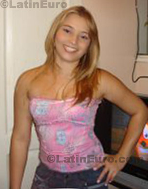 Date this fun Colombia girl Sandra from Medellin C8319
