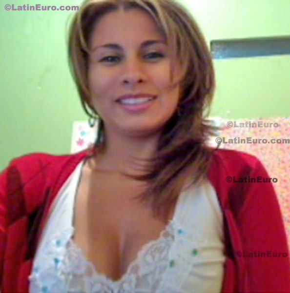 Date this georgeous Colombia girl Ana from Manizales C8333