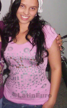 Date this young Colombia girl Luisa from Medellin C8412
