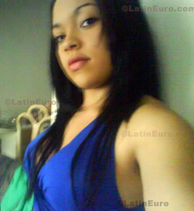 Date this fun Colombia girl Natalia from  C8433