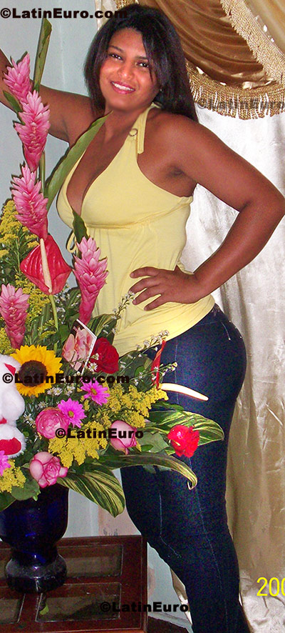 Date this exotic Colombia girl Monica from Cali C8467
