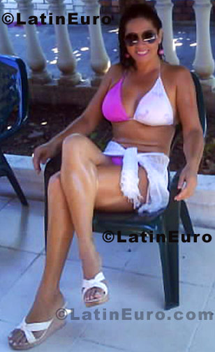 Date this beautiful Colombia girl Ana from Girardot C8498